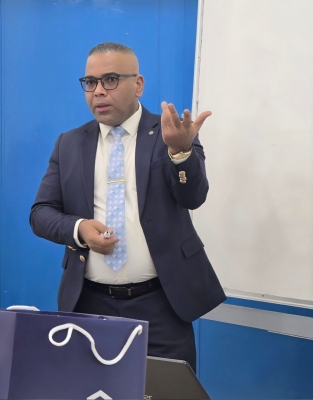 جامعة عمان العربية تنظم ورشة تدريبية بعنوان 