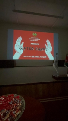 كلية الآداب في جامعة الزيتونة الأردنية تنظّم عرض فيلم باللغة الإنجليزية لتعزيز مهارات الحوار لدى الطلبة