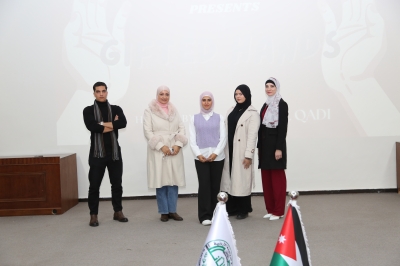 كلية الآداب في جامعة الزيتونة الأردنية تنظّم عرض فيلم باللغة الإنجليزية لتعزيز مهارات الحوار لدى الطلبة