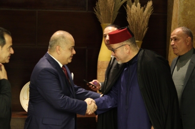 التطبيقية للصناعات البلاستيكية تكرم رئيس مجلس إدارتها رضوان خطاب