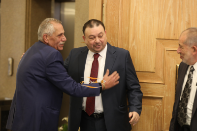 العربيات وحماد نسايب