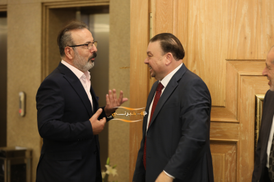 العربيات وحماد نسايب