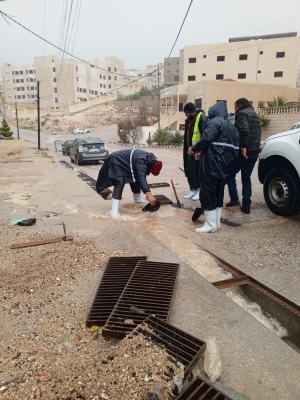 بلدية الكرك: ليلة طويلة مرت على المحافظة! - صور