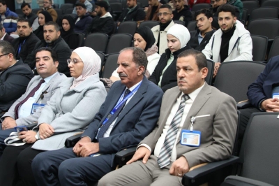 الدكتورة هيفاء النجار تحاضر في جامعة عمّان العربية حول دور الأسرة والتعليم في تمكين المرأة - صور