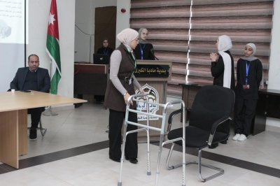 كلية العلوم الطبية التطبيقية بجامعة الزيتونة الأردنية تنظّم ندوة مجتمعية في مادبا حول رعاية كبار السن والوقاية من السقوط المنزلي