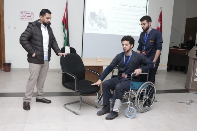 كلية العلوم الطبية التطبيقية بجامعة الزيتونة الأردنية تنظّم ندوة مجتمعية في مادبا حول رعاية كبار السن والوقاية من السقوط المنزلي