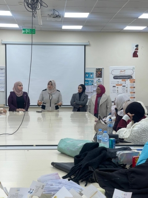 نشاط تعاوني بين قسم تصميم الأزياء وكلية التمريض في الزيتونة لتعزيز الوعي بالسلامة العامة والإسعافات الأولية