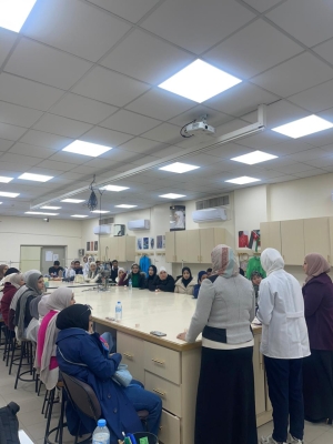 نشاط تعاوني بين قسم تصميم الأزياء وكلية التمريض في الزيتونة لتعزيز الوعي بالسلامة العامة والإسعافات الأولية