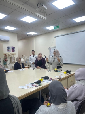 نشاط تعاوني بين قسم تصميم الأزياء وكلية التمريض في الزيتونة لتعزيز الوعي بالسلامة العامة والإسعافات الأولية