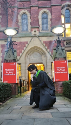 الطالب السعودي عبدالرحمن المديفر يتخرّج بمرتبة الشرف من جامعة ليدز البريطانية