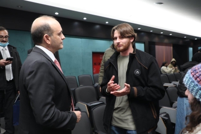 البروفيسور عمر حتاملة في جامعة عمّان العربية: الذكاء الاصطناعي بوابة المستقبل