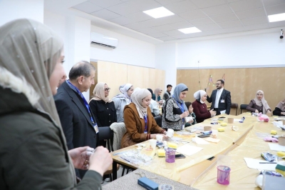 قسم هندسة العمارة في (عمان العربية) ينظم ورشة عمل إبداعية في التشكيل بالصلصال