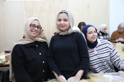 قسم هندسة العمارة في (عمان العربية) ينظم ورشة عمل إبداعية في التشكيل بالصلصال