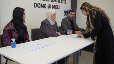 (الشرق الأوسط) تُجري انتخابات الأندية الطلابية 