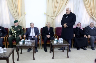 مندوبا عن الملك وولي العهد .. العيسوي يعزي العمايرة والخرابشة