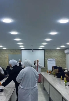 كلية التمريض في جامعة الزيتونة تنفذ فعاليتين صحيتين للأطفال ذوي الإعاقة وأهاليهم