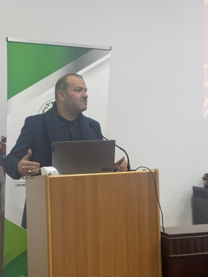 كلية الآداب في جامعة الزيتونة الأردنية تعلن نتائج مسابقتي القراءة والكتابة باللغة الإنجليزية