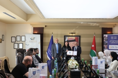 عمّان الأهلية تكرّم طلبتها الفائزين بأولمبياد اللغة الانجليزية العالمي للجامعات وبمسابقة الرياضات الإلكترونية .. صور