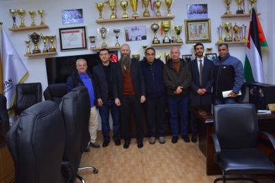 السفير الاميركي معجب بتطور الكراتيه في الاردن - صور