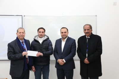 كلية الهندسة في جامعة عمان العربية تكرم طلبتها الأوائل