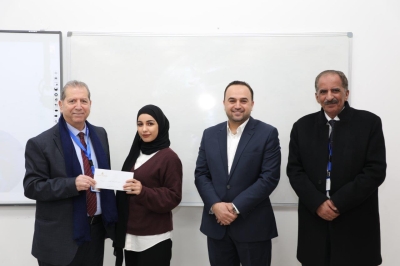 كلية الهندسة في جامعة عمان العربية تكرم طلبتها الأوائل