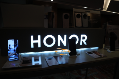 علامة HONOR  تعلن الإطلاق الرسمي لهاتف HONOR MAGIC8 PRO بعد النجاح اللافت للطلبات المسبقة في المنطقة