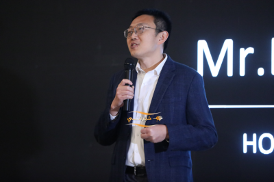 علامة HONOR  تعلن الإطلاق الرسمي لهاتف HONOR MAGIC8 PRO بعد النجاح اللافت للطلبات المسبقة في المنطقة