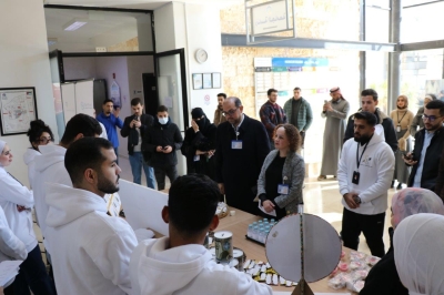 كلية الأعمال في 