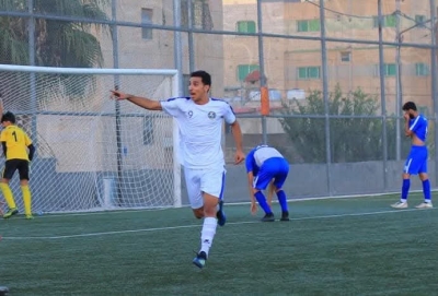 أنس عياش موهبة كروية  ولدت في ملاعب السلط وصقلت في برشلونة