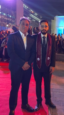 معاذ البدور يهنئ هشام المعابرة بتخرج نجله حمزة في الطب البشري