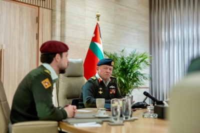 الملك يرافقه ولي العهد يزور القيادة العامة للقوات المسلحة