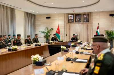 الملك يرافقه ولي العهد يزور القيادة العامة للقوات المسلحة