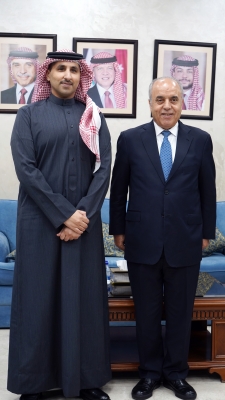 أمنية إحدى شركات Beyon  تسلّم صندوق الطالب الأردني عوائد حصته في الشركة