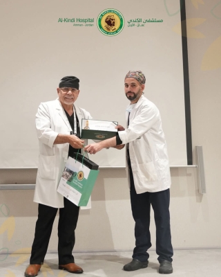 مستشفى الكندي يحتفل بالعيد السابع لمسيرة النجاح والتميز