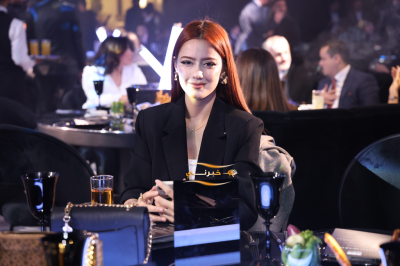 جيلي  EX2مصمّمة لعصر جديد من التنقّل الحضري – فيديو وصور