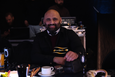 جيلي  EX2مصمّمة لعصر جديد من التنقّل الحضري – فيديو وصور