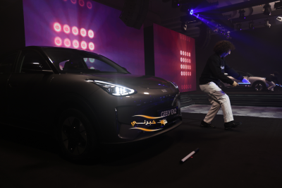 جيلي  EX2مصمّمة لعصر جديد من التنقّل الحضري – فيديو وصور