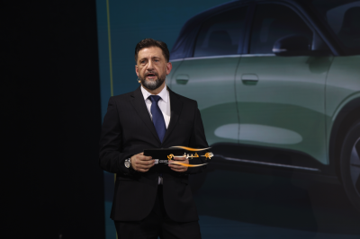 جيلي  EX2مصمّمة لعصر جديد من التنقّل الحضري – فيديو وصور