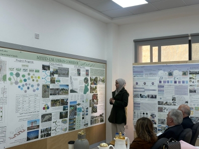 طلبة قسم هندسة العمارة في عمان العربية يناقشون مشاريع تخرج تواكب التحول الرقمي وتعكس هوية المجتمع