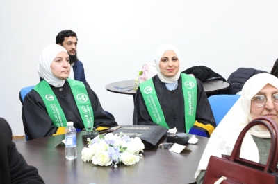 جامعة عمان العربية تحتفي بتخريج الدفعة الأولى من ماجستير اليقظة الدوائية والشؤون التنظيمية - صور