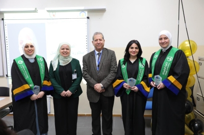 جامعة عمان العربية تحتفي بتخريج الدفعة الأولى من ماجستير اليقظة الدوائية والشؤون التنظيمية - صور