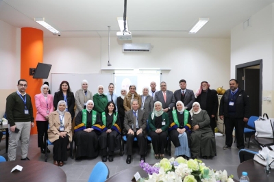 جامعة عمان العربية تحتفي بتخريج الدفعة الأولى من ماجستير اليقظة الدوائية والشؤون التنظيمية - صور