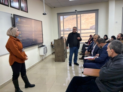 كلية تكنولوجيا المعلومات في عمان العربية تستعرض قصة نجاح خريجتها ماسة غنيمات