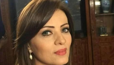 الفنانة مونيا