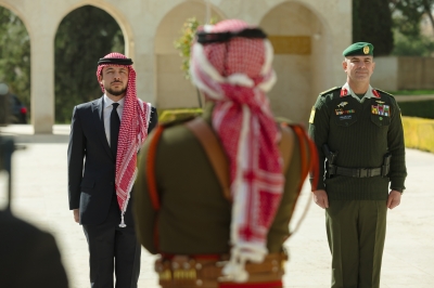 ولي العهد يزور ضريح الملك الحسين