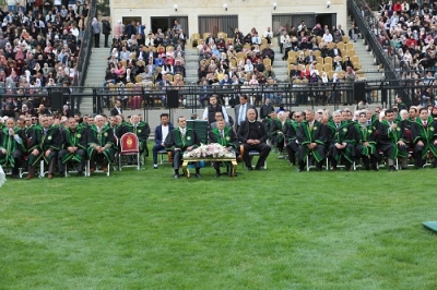 جامعة الزيتونة الأردنية تحتفل بتخريج الفوج الثلاثين من طلبة الفصل الاول 2025/2026