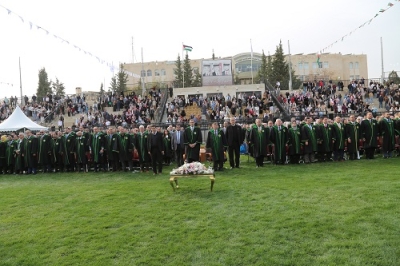 جامعة الزيتونة الأردنية تحتفل بتخريج الفوج الثلاثين من طلبة الفصل الاول 2025/2026