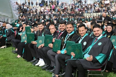 جامعة الزيتونة الأردنية تحتفل بتخريج الفوج الثلاثين من طلبة الفصل الاول 2025/2026