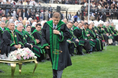 جامعة الزيتونة الأردنية تحتفل بتخريج الفوج الثلاثين من طلبة الفصل الاول 2025/2026