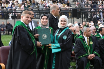 جامعة الزيتونة الأردنية تحتفل بتخريج الفوج الثلاثين من طلبة الفصل الاول 2025/2026